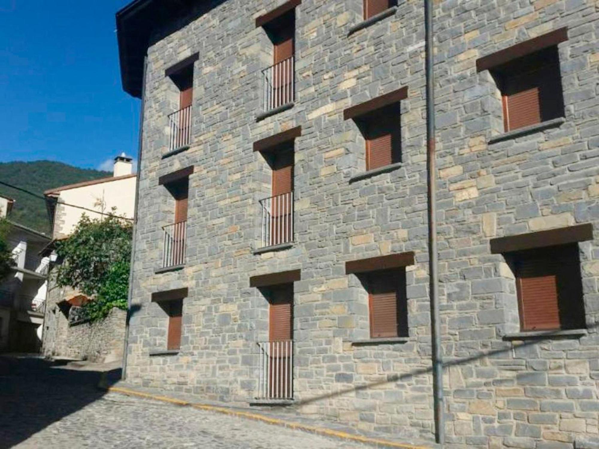 3000 Apartment *